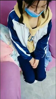 长相甜美的处女妹子欠网贷被迫2W卖初夜破处还债绝对精品资源处女破处见红